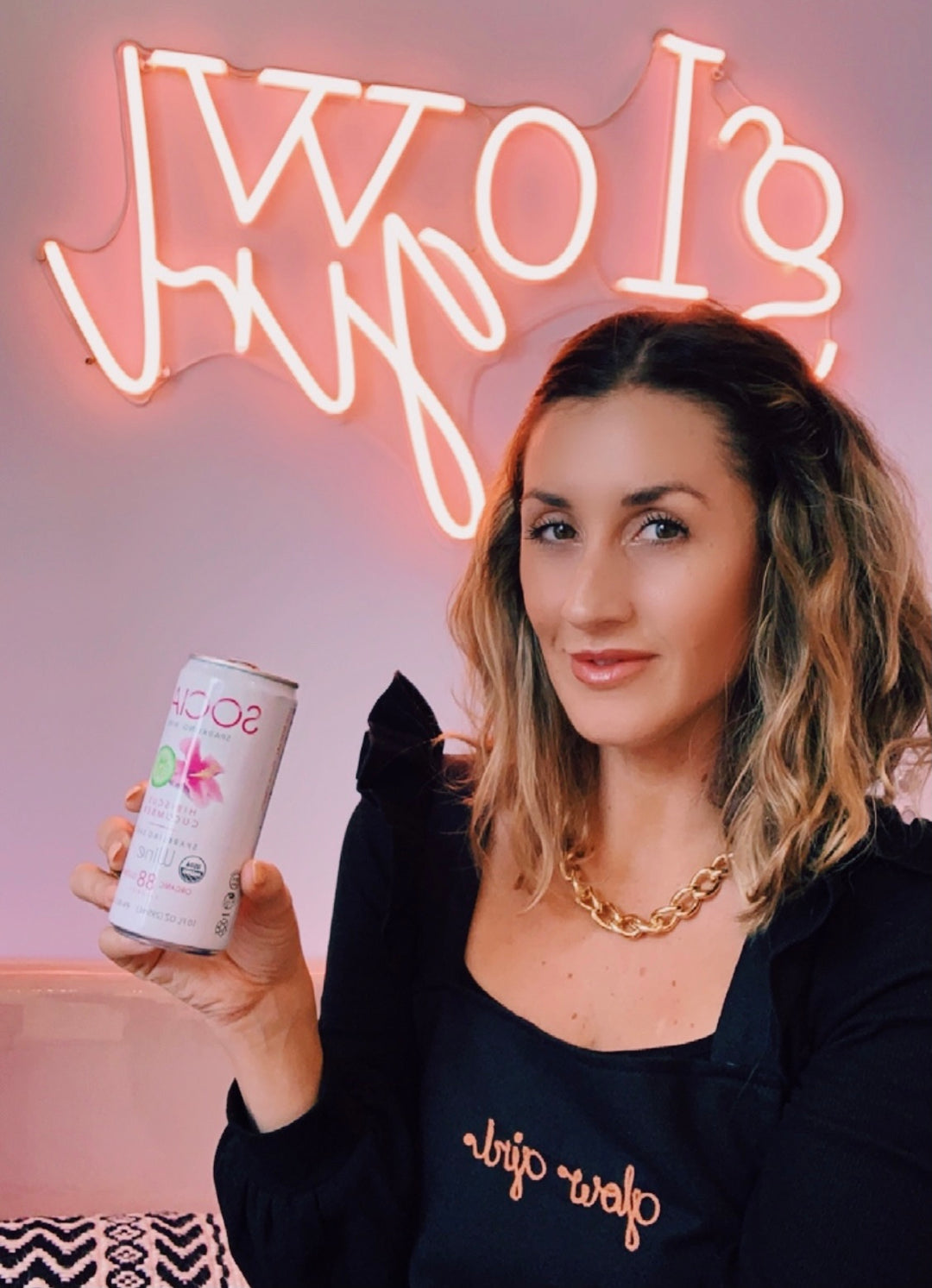 SOCIAL Babe Spotlight: Brittany Rowan (@glowgirlcolorbar)