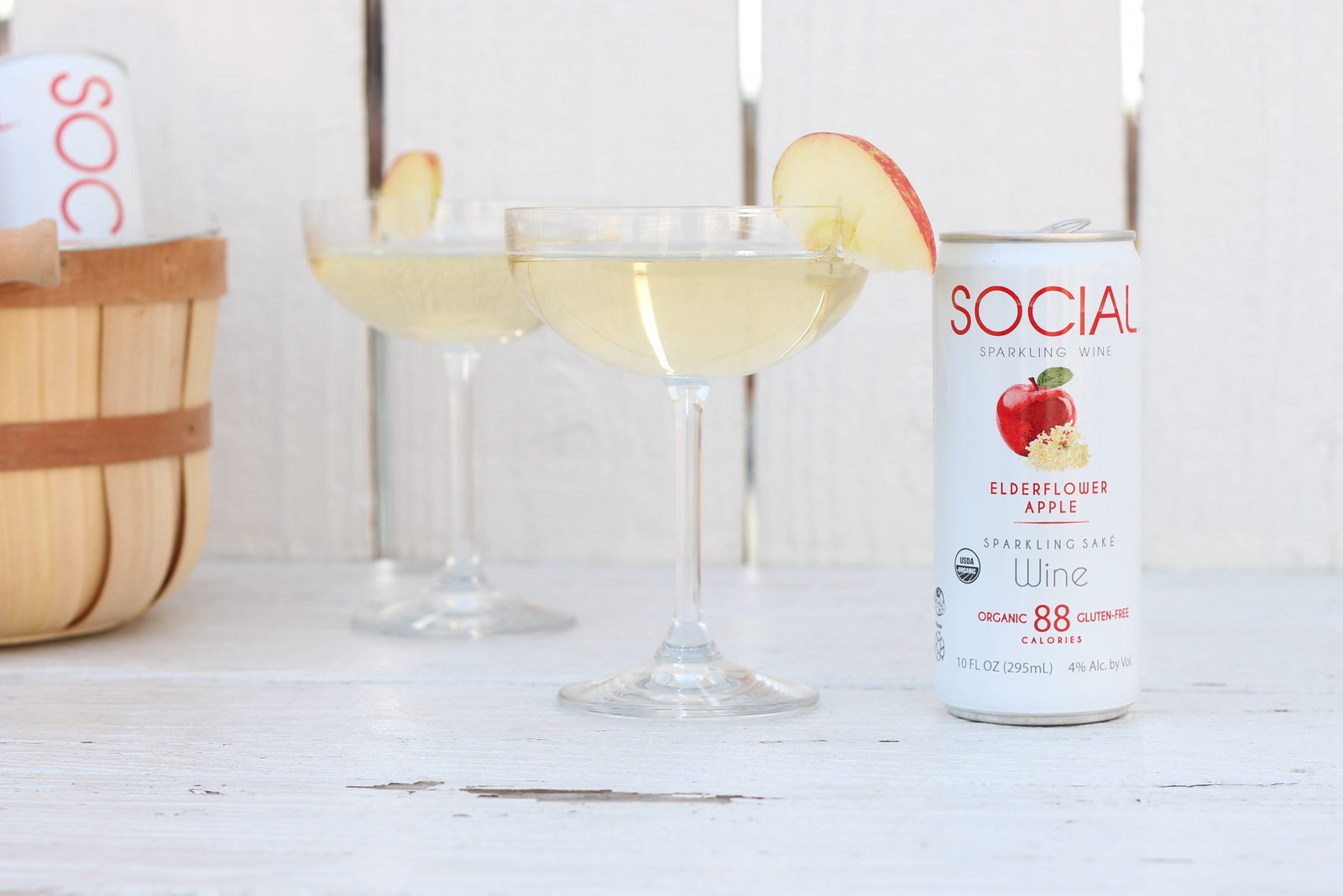 Social-Cocktail-Elderflower-Appletini-Recipe